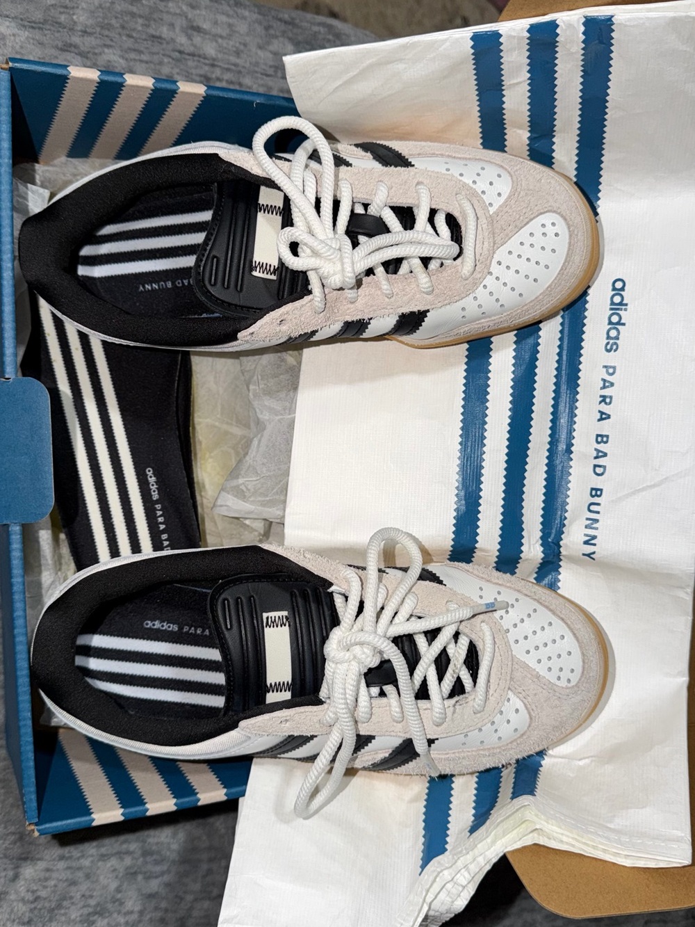 adidas Men’s White, Black & Tan Sneakers